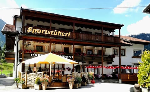 Property building, Balcony/Terrace