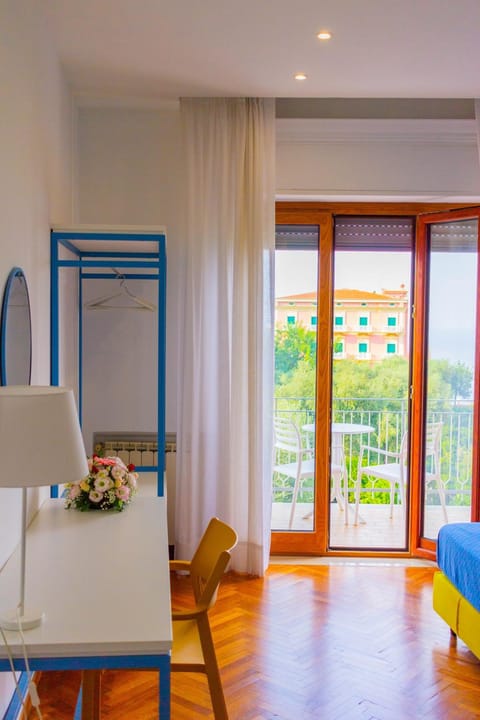 Sorrento Central and Sea View Flats Apartment in Sorrento