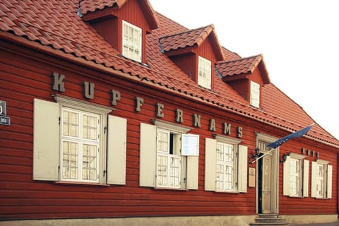 Property building, Facade/entrance