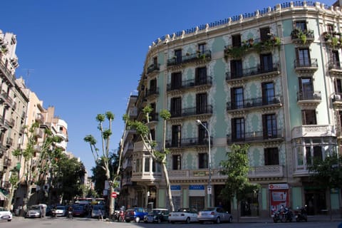 Property building, Facade/entrance