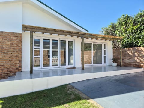 Pearly Tides House in Western Cape