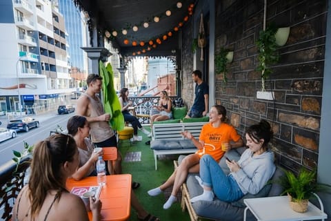 View (from property/room), Balcony/Terrace, Lounge or bar, City view, Location