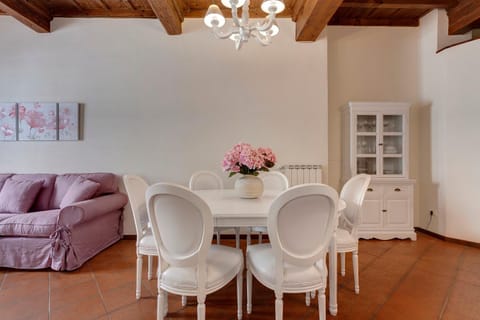 Charlotte Apartment in Florence