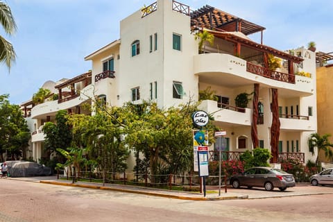 Property building, Neighbourhood