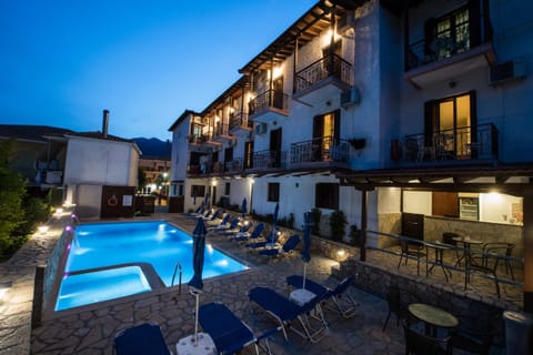 Night, Lounge or bar, Swimming pool, Swimming pool