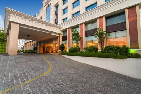 Property building, Facade/entrance