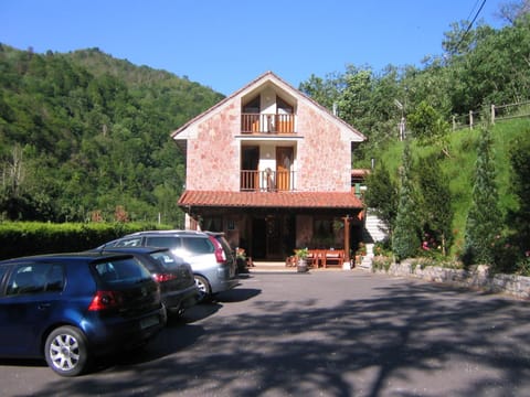 Facade/entrance, Facade/entrance