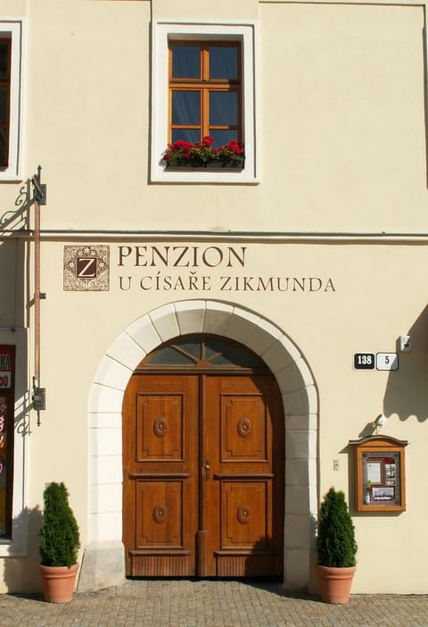 Facade/entrance, Property logo or sign