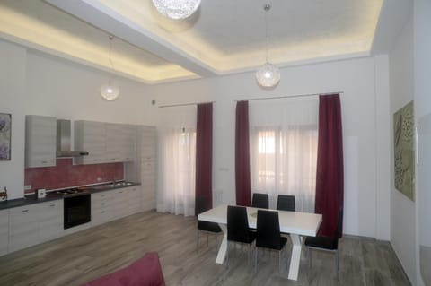 Balcony/Terrace, Kitchen or kitchenette, Living room, Dining area