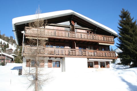 Property building, Winter, Living room