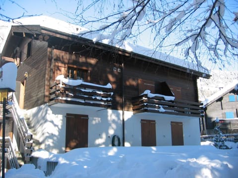 Property building, Winter