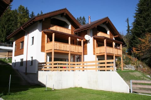 Facade/entrance, Summer, Living room