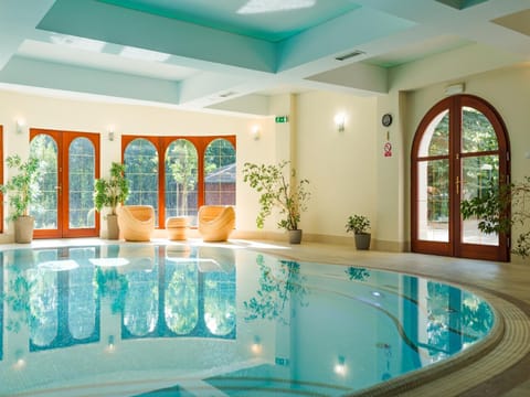 Spa and wellness centre/facilities, Swimming pool