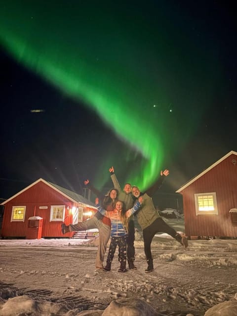 Ytterviks Rorbu Lofoten With private Sauna House in Lofoten