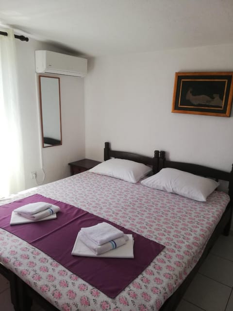 Casa Bianca Bed and Breakfast in Montenegro