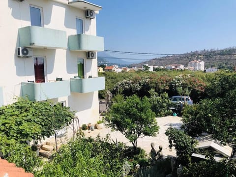 Inner courtyard view