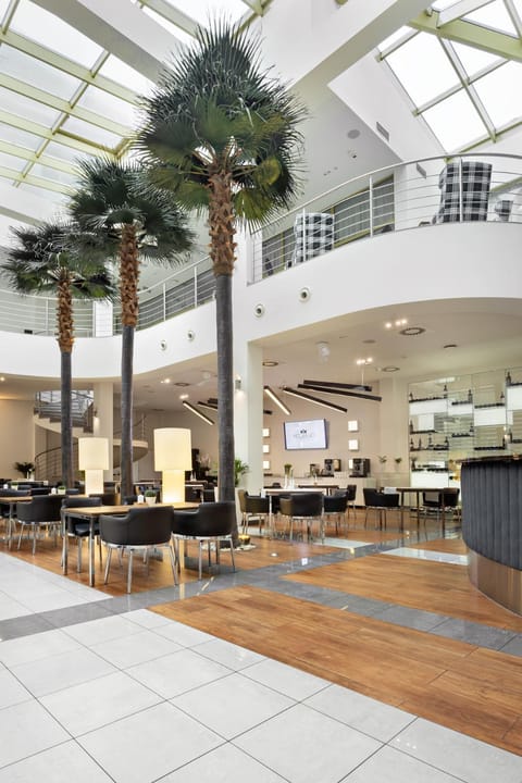 Restaurant/places to eat, Food and drinks, Food, Meals