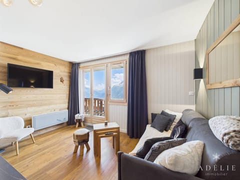 Appartement 2 Pièces Cabine pour 6 Personnes - Skis aux Pieds, Balcons, Parking, WIFI ! - FR-1-398-548 Cabin in Montvalezan