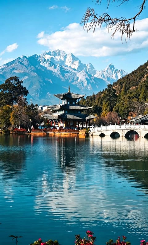 Nearby landmark, Natural landscape, Mountain view