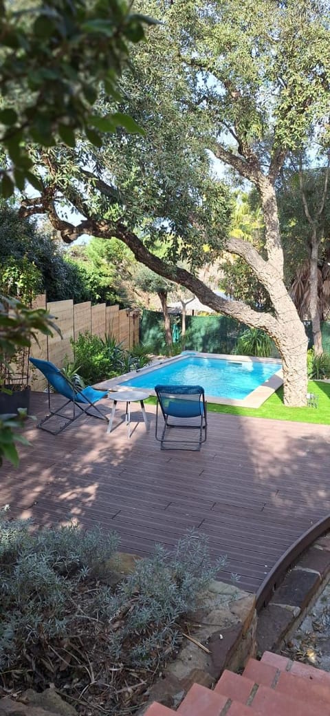 A la devino Apartment in Saint-Raphael