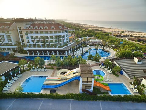 Bird's eye view, Swimming pool