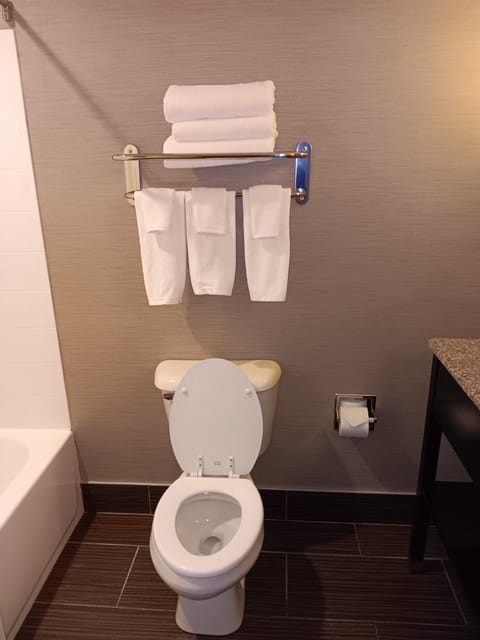 Holiday Inn Express and Suites - Bradford by IHG Hotel in Bradford