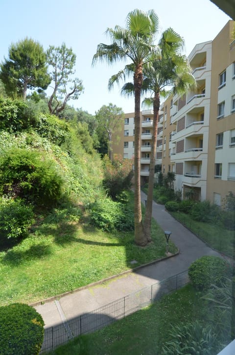 PLEIN CIEL - Appartement 5 personnes avec piscine sur la Corniche Fleurie à Nice Apartment in Nice