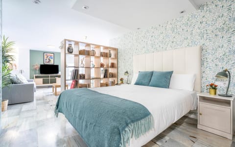 Bed, Photo of the whole room