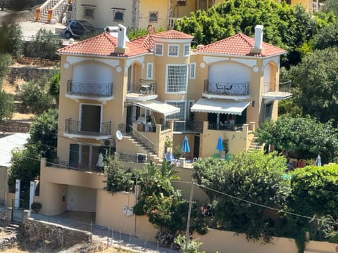 Property building, Day