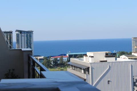 City view, Lake view, Landmark view, Sea view
