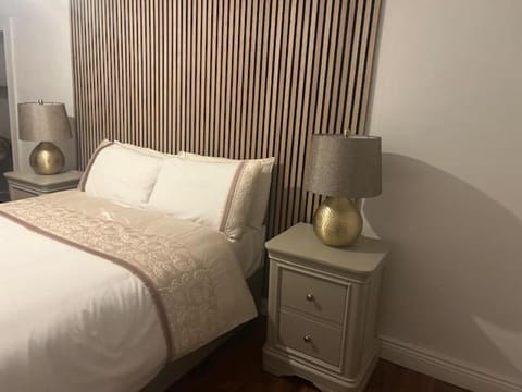 Tranquility Apartment in Longford