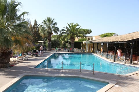 Property building, Pool view, Swimming pool, Swimming pool
