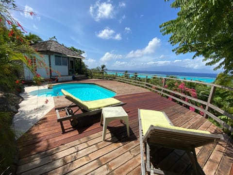 Property building, Natural landscape, View (from property/room), Balcony/Terrace, Pool view