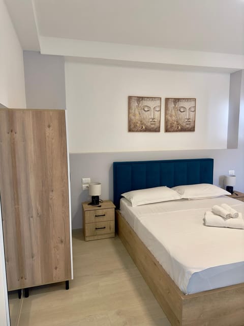 Bed, Photo of the whole room, Bedroom, towels, wardrobe