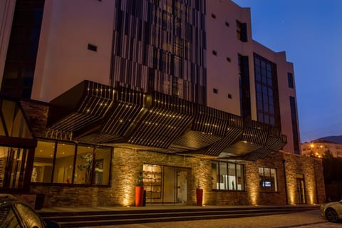 Property building, Facade/entrance