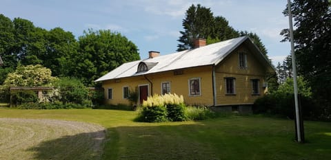 Property building, Day, Summer, Garden, On site, Garden view, Inner courtyard view