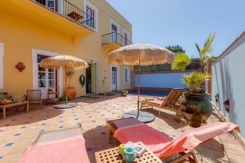 Patio, Balcony/Terrace, Swimming pool, sunbed, towels