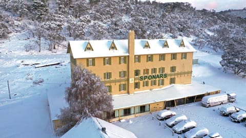 Property building, Winter