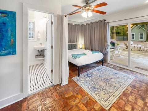 Island Hideout House in James Island