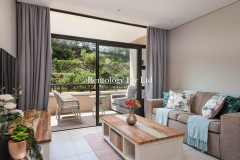 Balcony/Terrace, Living room, Seating area