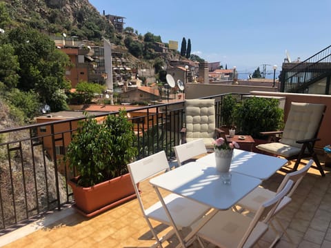 Balcony/Terrace, City view, Sea view