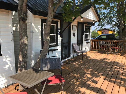 Property building, Balcony/Terrace