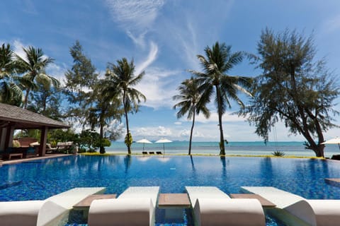Nearby landmark, Day, Natural landscape, Beach, Pool view, Sea view, Swimming pool, sunbed