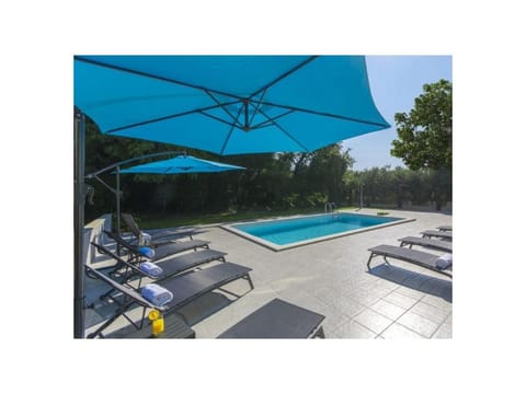 Balcony/Terrace, Swimming pool