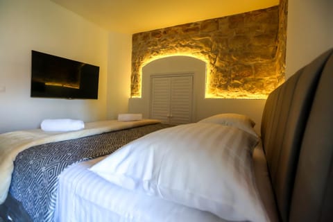 Bed, TV and multimedia
