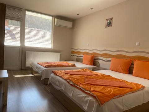 Къща" И пак дойдох" Hotel in Gabrovo, Bulgaria