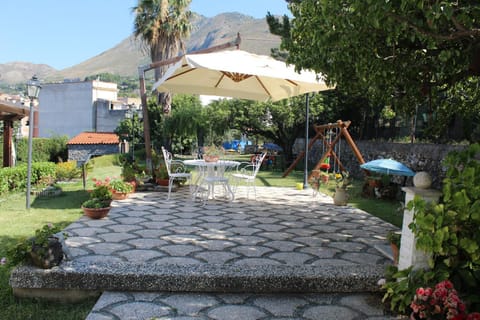 Property building, Garden, Garden, Garden view