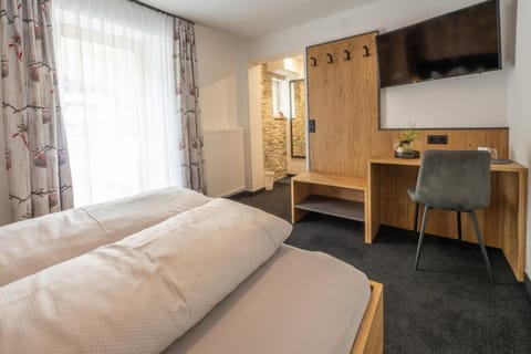 TV and multimedia, Photo of the whole room