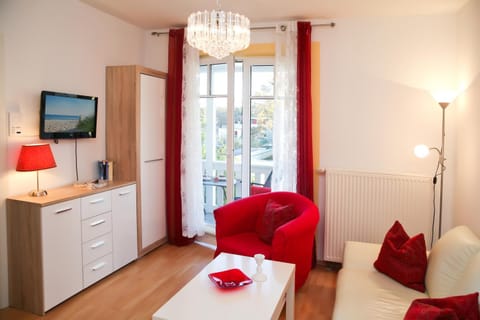 TV and multimedia, Living room, Photo of the whole room, Seating area