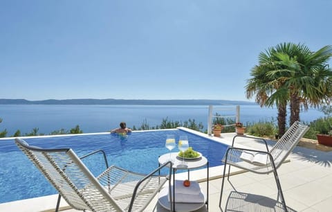 Balcony/Terrace, Pool view, Sea view, Swimming pool